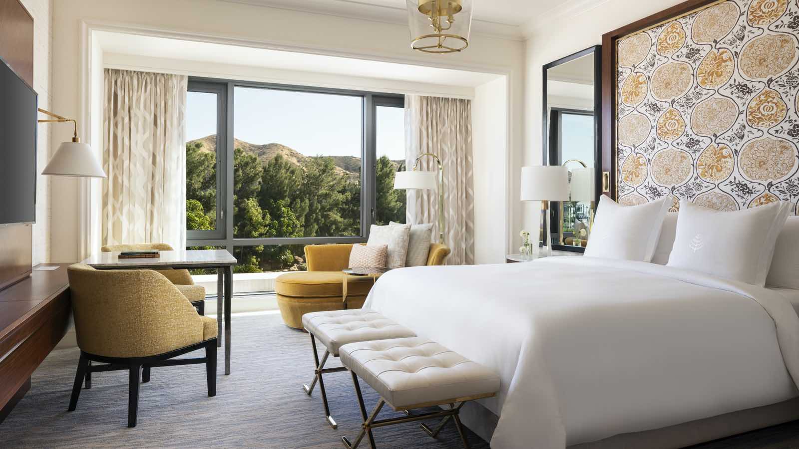 Four Seasons Westlake Village bedroom with view over mountains